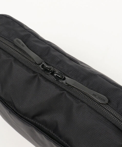 アークテリクス　ショルダーバッグ　6L ブラック ARC'TERYX ショルダーバッグ ARC'TERYX / Heliad Cross Body Bag