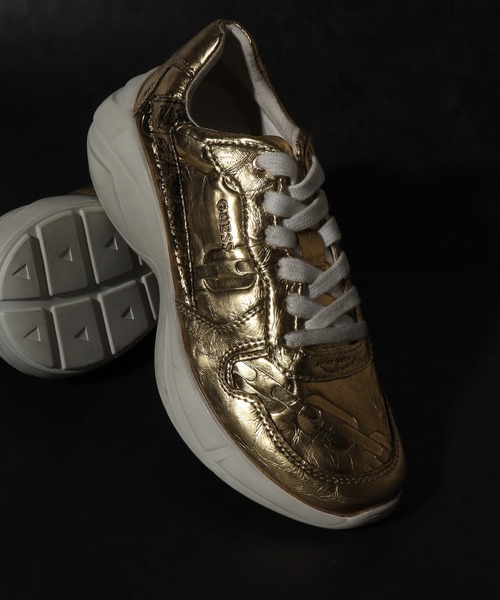 GUESS（ゲス） スニーカー GUESS VITERBO ゴールド 厚底 スニーカー 