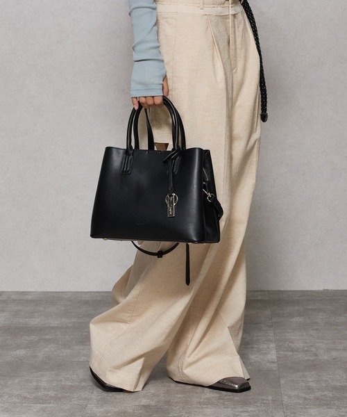 アングリッド Ungrid ハンドバッグ 「Ungrid/アングリッド」 シンプルスムース 両