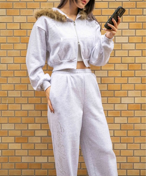 パーカー 「ファーフード×ロゴストーン」ショート丈ジップパーカー