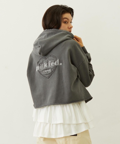 MILKFED.（ミルクフェド） パーカー HEART MOTIF FADED CROPPED ZIP UP 