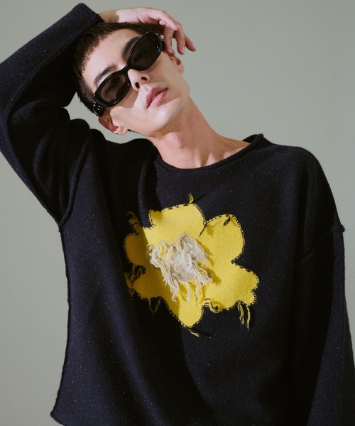 Camphor wood セーター ニット inside out flower motif nep sweater