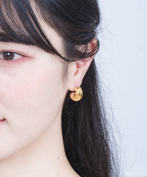 【JENNY BIRD】メガ アート ハート ボタン ピアス★14Kゴールド Mega Art Heart Button Earrings | JENNY BIRD