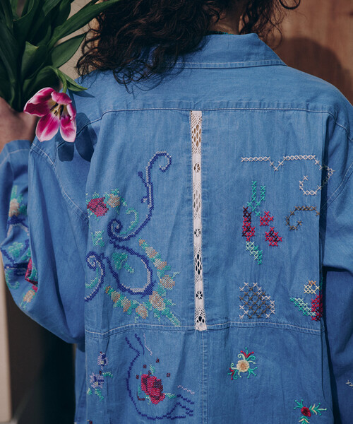 Freada（フリーダ） ブラウス シャツ オープンカラー 刺繍 シャツ
