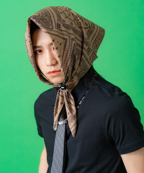 MAGIC STICK ペイズリー コージーニットバンダナストール ユニセックス Cozy Knit Bandana Stole (FADE NAVY PAISLEY) – MAGIC STICK