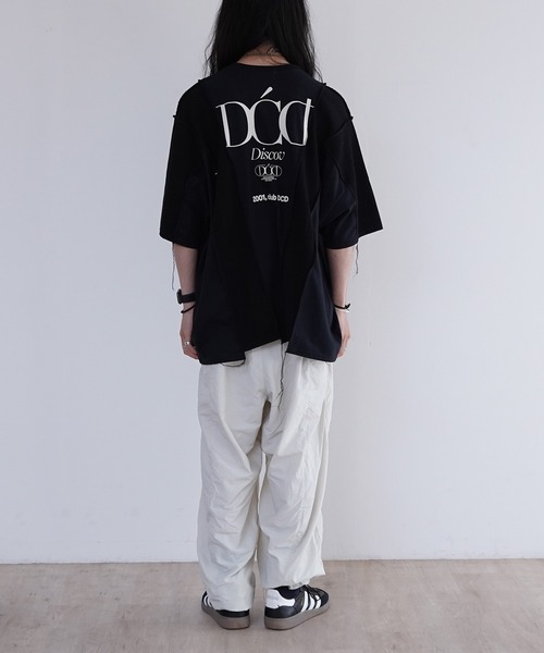 DISCOVERED（ディスカバード） tシャツ DISCOVERED REMAKE LIKE