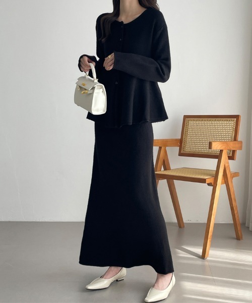 セットアップ ペプラムブラウス＆Iラインロングスカート レディース