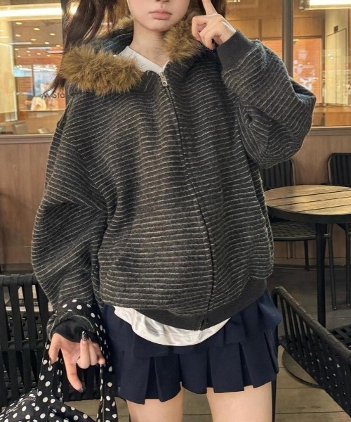 ViViDAY カーディガン ボーダー柄エコファーフード付きニット
