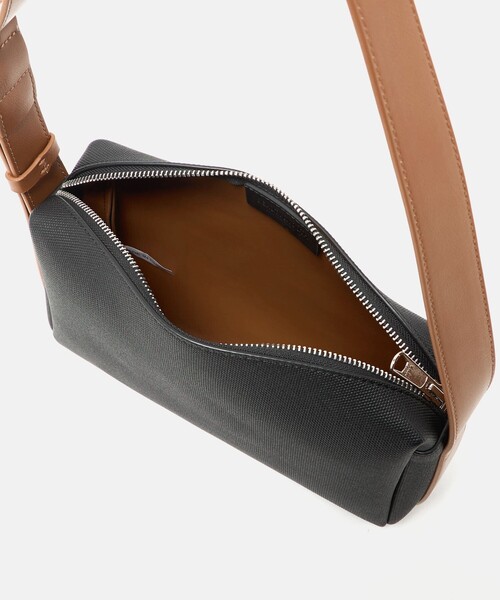 UNITED ARROWS 2019新作 本革ポシェット ブラック 新品未使用 BEAUTY＆YOUTH UNITED ARROWS ショルダーバッグ “Emboss Bag Series