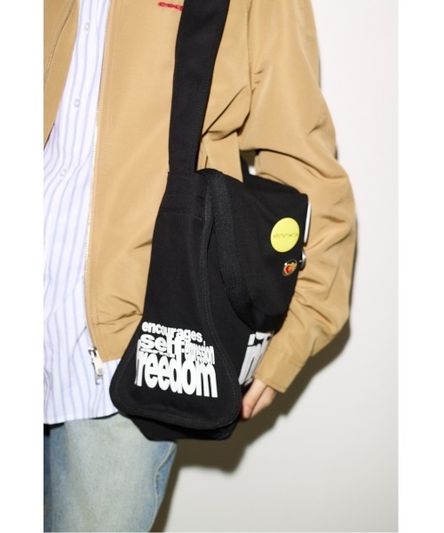 SLY（スライ） ショルダーバッグ バッグ ESQWE MESSENGER BAGTHROW 