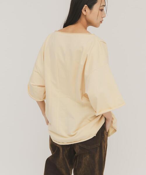 KBF（ケービーエフ） tシャツ ピンタックフォトプリントTEE レディース