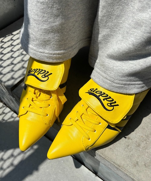 yellow スニーカー風ヒールミュール WHO'S WHO gallery（フーズフーギャラリー） 「sloppy」パンプス LARGE