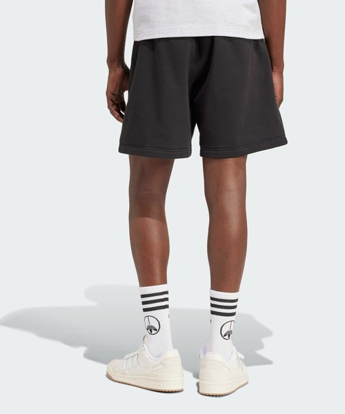 adidas パンツ プレミアム エッセンシャルズショーツ / ハーフ