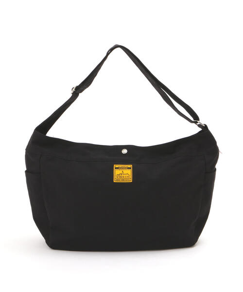 すぐ届く アヴィレックス ショルダーバッグ NEWSPAPER BAG 黒 白 NEWSPAPER BAG / ニュースペーパー バッグ / AVIREX