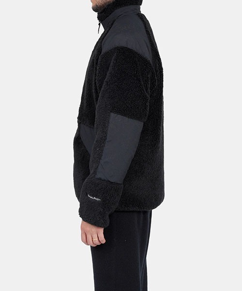 美品 Woolrich ブルゾン メンズM ジップアップジャケット 中綿入り 美品 Woolrich ブルゾン メンズM ジップアップジャケット 中