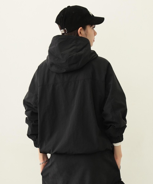 【美品】ミルクフェド MILKFED. ジャケット ウィンドブレーカー　M MILKFED.（ミルクフェド） レディース バックロゴブルゾン
