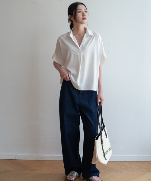 新品　theory スキッパーネック　フレンチスリーブシャツ　ネイビー ブラウス シャツ 夏服にピッタリ！Vネックスキッパーフレンチスリーブ