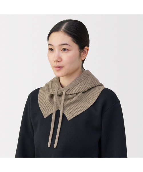TOGAPULLAトーガプルラ フリンジスヌード/ネックウォーマー BG TOGAPULLAトーガプルラ フリンジスヌード/ネックウォーマー BG ネック