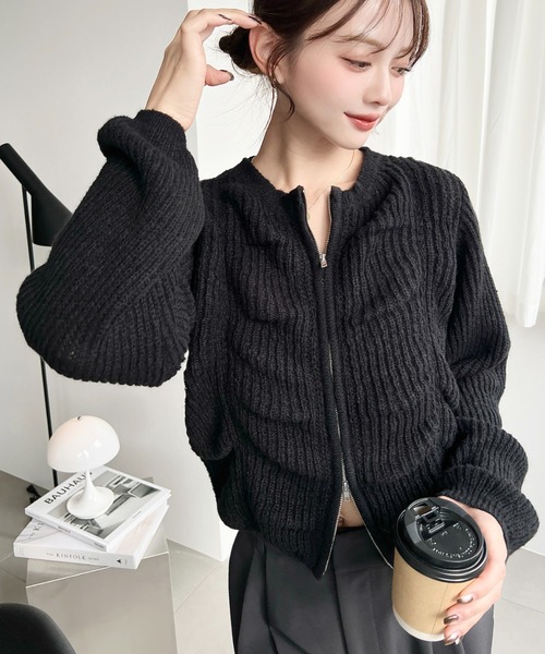 moment+ カーディガン シャーリングジップニットカーディガン