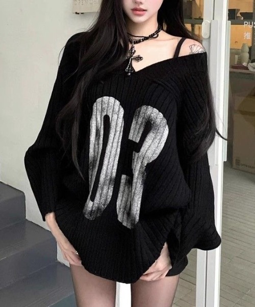 ViViDAY ニット セーター Vネックフロントロゴニットプルオーバー