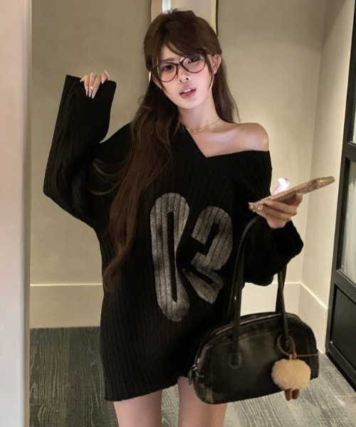 ViViDAY ニット セーター Vネックフロントロゴニットプルオーバー