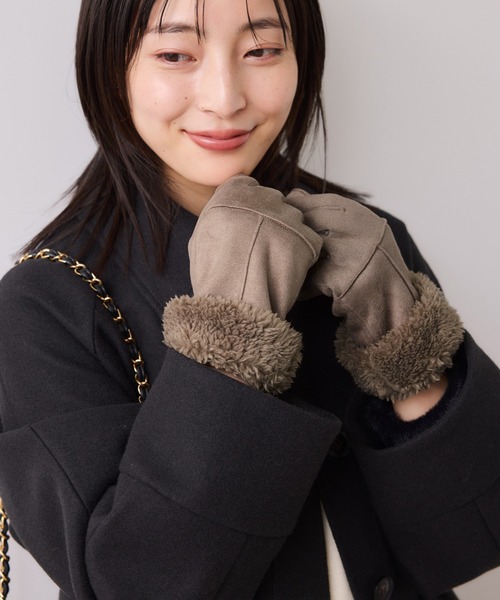 visvim 手袋　新品 VIS（ビス） 手袋 スマホタッチ刺繍付きムートングローブ レディース