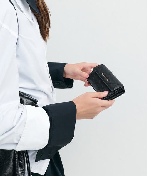 CHARLES ＆ KEITH（チャールズ&キース） 財布 Duo ドゥオ キルト