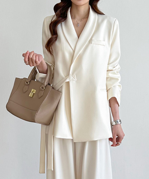 ホワイトジャケットとカラフルパンツセット、Mサイズ ホワイト