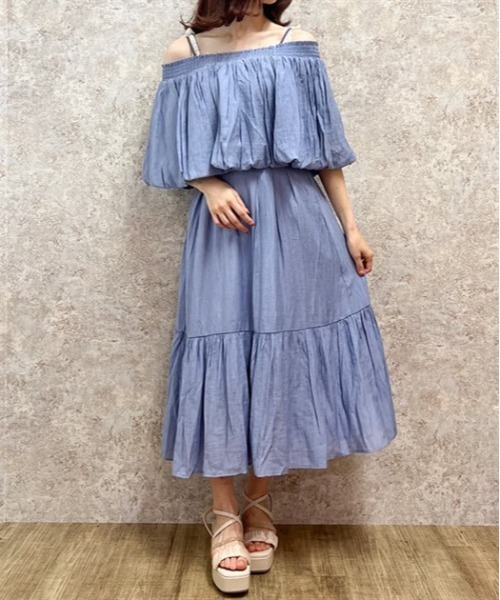 axes femme ワンピース ケープ付タックキャミワンピース