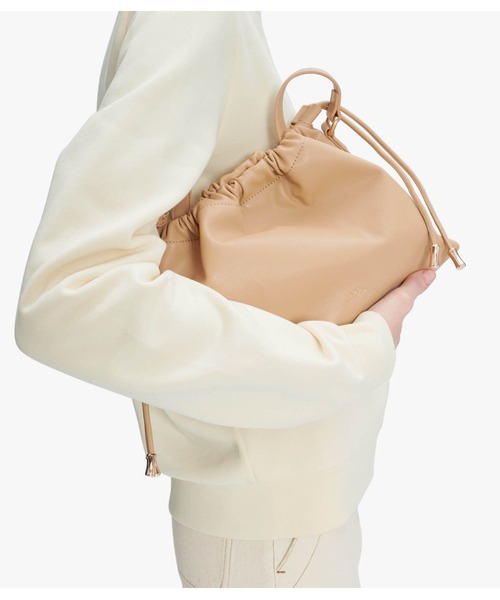 A.P.C. ギャザー入りショルダーバッグ ベージュ
