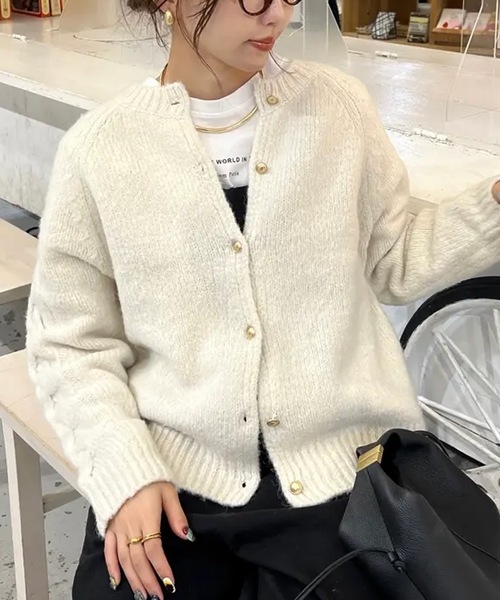 ニット セーター ゴールドボタン付きニットカーディガン レディース