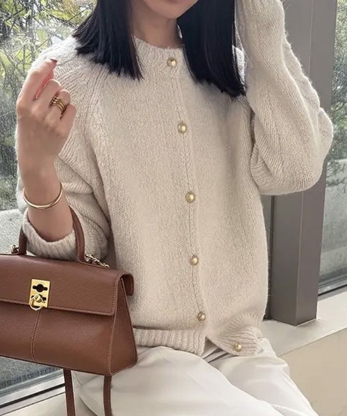 ニット セーター ゴールドボタン付きニットカーディガン レディース