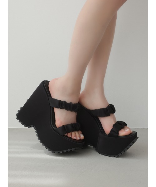 ★boohoo★ ロープ ディテール フラット フォーム サンダル ROPE' PICNIC サンダル スキニーストラッププラットフォーム
