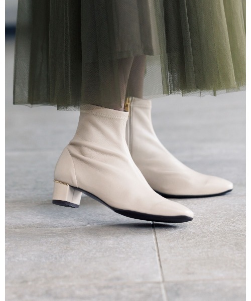 卑弥呼（HIMIKO） ショートブーツ 23.5cm グレー レディース