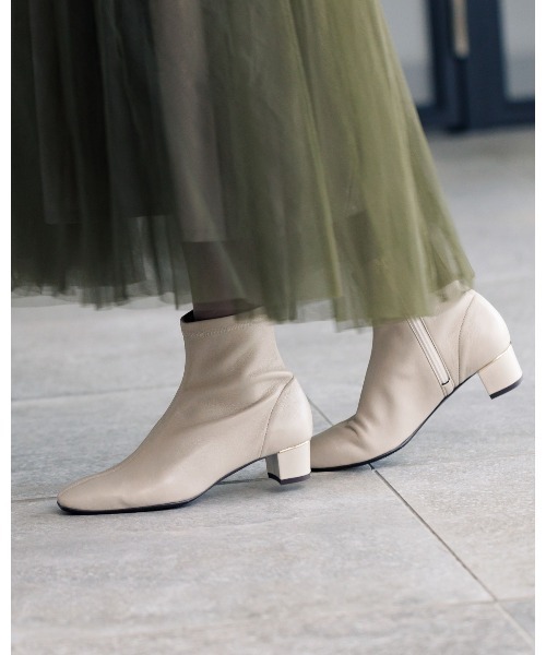 卑弥呼（HIMIKO） ショートブーツ 23.5cm グレー レディース