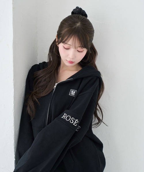 Rose Muse（ロゼミューズ） パーカー Logo embroidery zip parker 