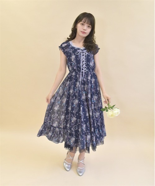 axes femme ワンピース パピヨンローズ柄編上ワンピース