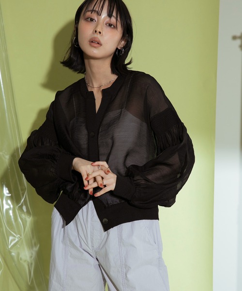 Eimee Law（エイミーロウ）の「ロゴテープフラットニットカーデ