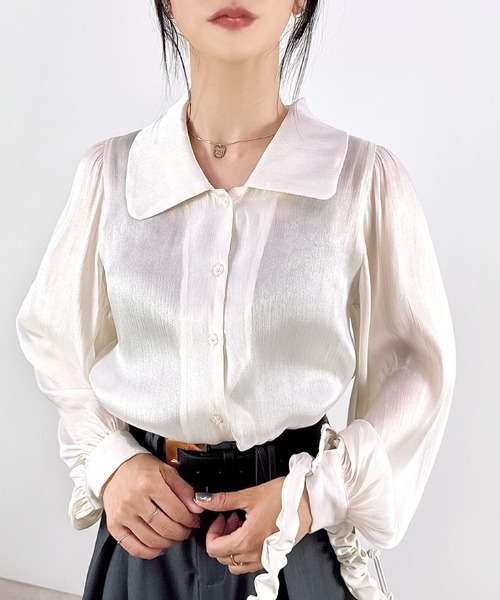 【美品】elu. オーロラブラウス 白 S CLOTHY ブラウス シャツ 「艶やかなシアー素材で上品な抜け感