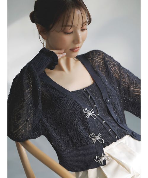 スナイデル リボンビジューボタンビスチェ ブラックラメクロップドショート丈ニット SNIDEL（スナイデル）の「【WEB限定カラーあり】リボンビジュー