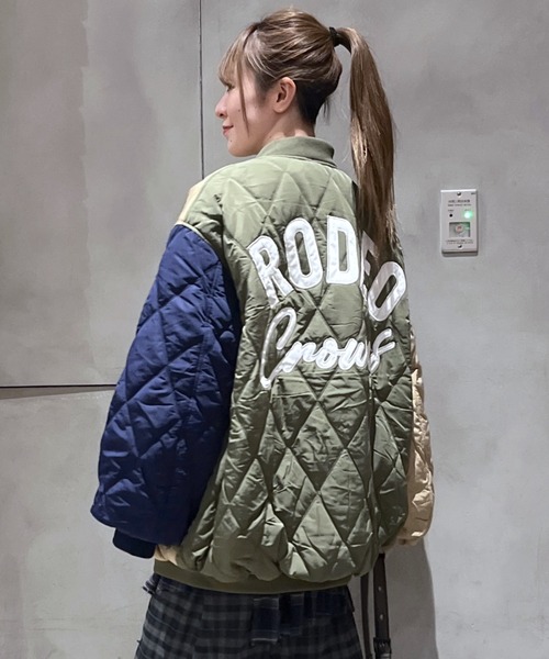 ロデオクラウンズ キルティングフードブルゾン BLACK アウター 羽織り ロデオクラウンズ キルティングフードブルゾン BLACK アウター 羽織り