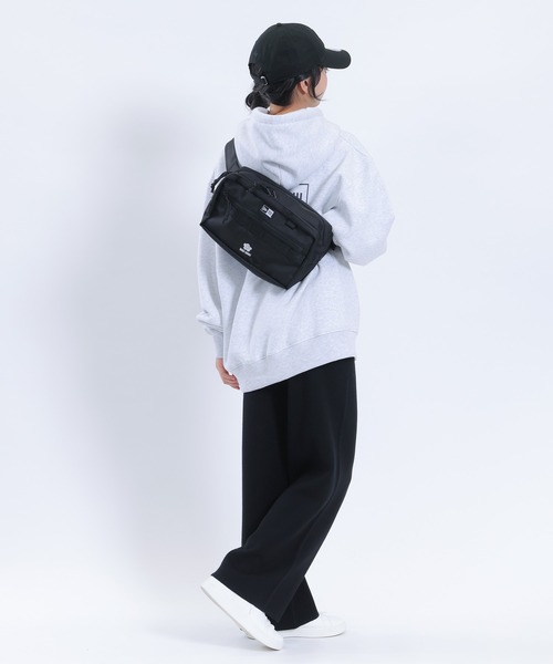 NEW ERA MARY QUANT コラボ ボディバッグ MARY QUANT（マリークヮント） ウエストポーチ ウエストバッグ マリー