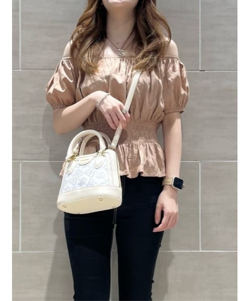 PELLE BORSA/ペレボルサ〈チアーズ〉 ベルト伸縮ショルダー シンプル