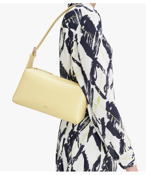 ショルダーバッグ バッグ SAC VIRGINIE BAGUETTE レディースの画像