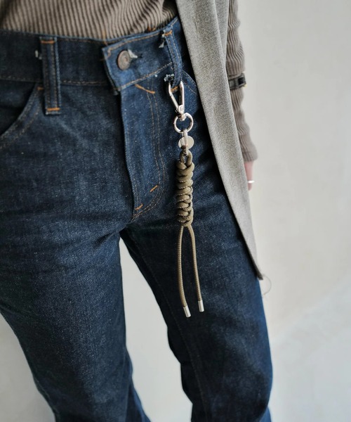 ITTI（イッチ） キーホルダー CRISTY SNAKEKNOT CHARM / STCOW