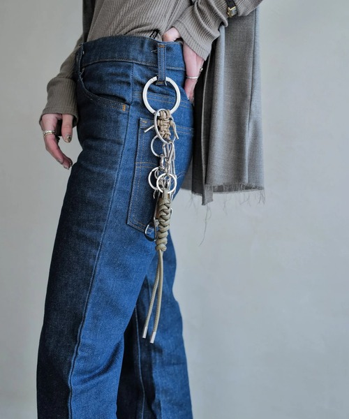 ITTI（イッチ） キーホルダー CRISTY SNAKEKNOT CHARM / STCOW