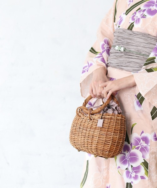 伝統工芸品❣️一閑張りかごバック銀彩和紙紫の姫様花籠飾り籠浴衣 No.41 一閑張り カゴバック 白地 正絹 紋綸子 花扇子の舞 牡丹