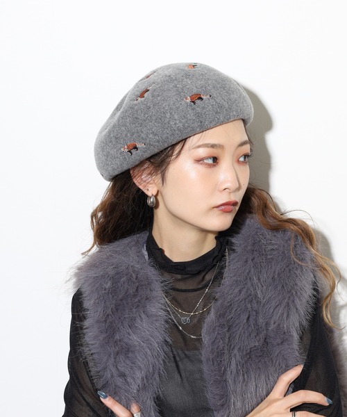 SHINYA 帽子　ベレー帽　コサージュ 素敵でユニークな SHINYA 帽子 コサージュ ベレー帽 帽子 - 帽子