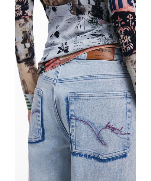 Desigual（デシグアル） ジーンズ デニム デニムパンツ 装飾ボタン