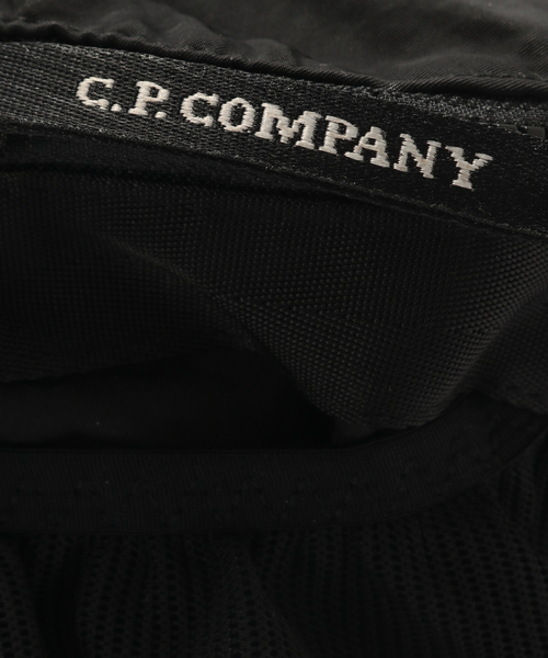 C.P. COMPANY（シーピーカンパニー） ウエストポーチ NYLON B LENS